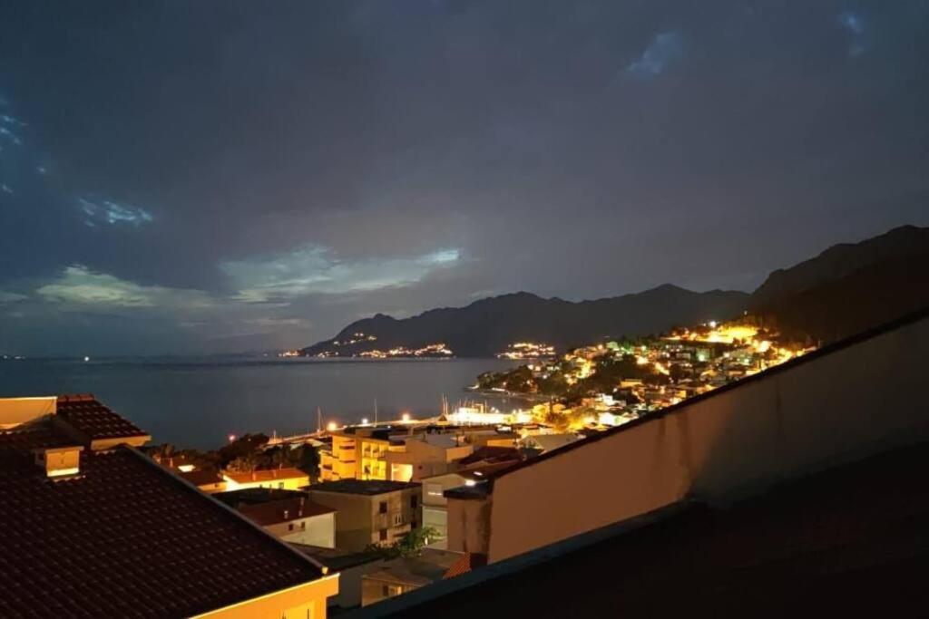 Apartment With Sea View Baška Voda Esterno foto
