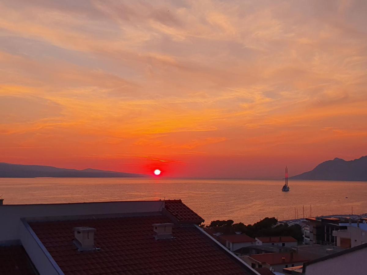 Apartment With Sea View Baška Voda Esterno foto