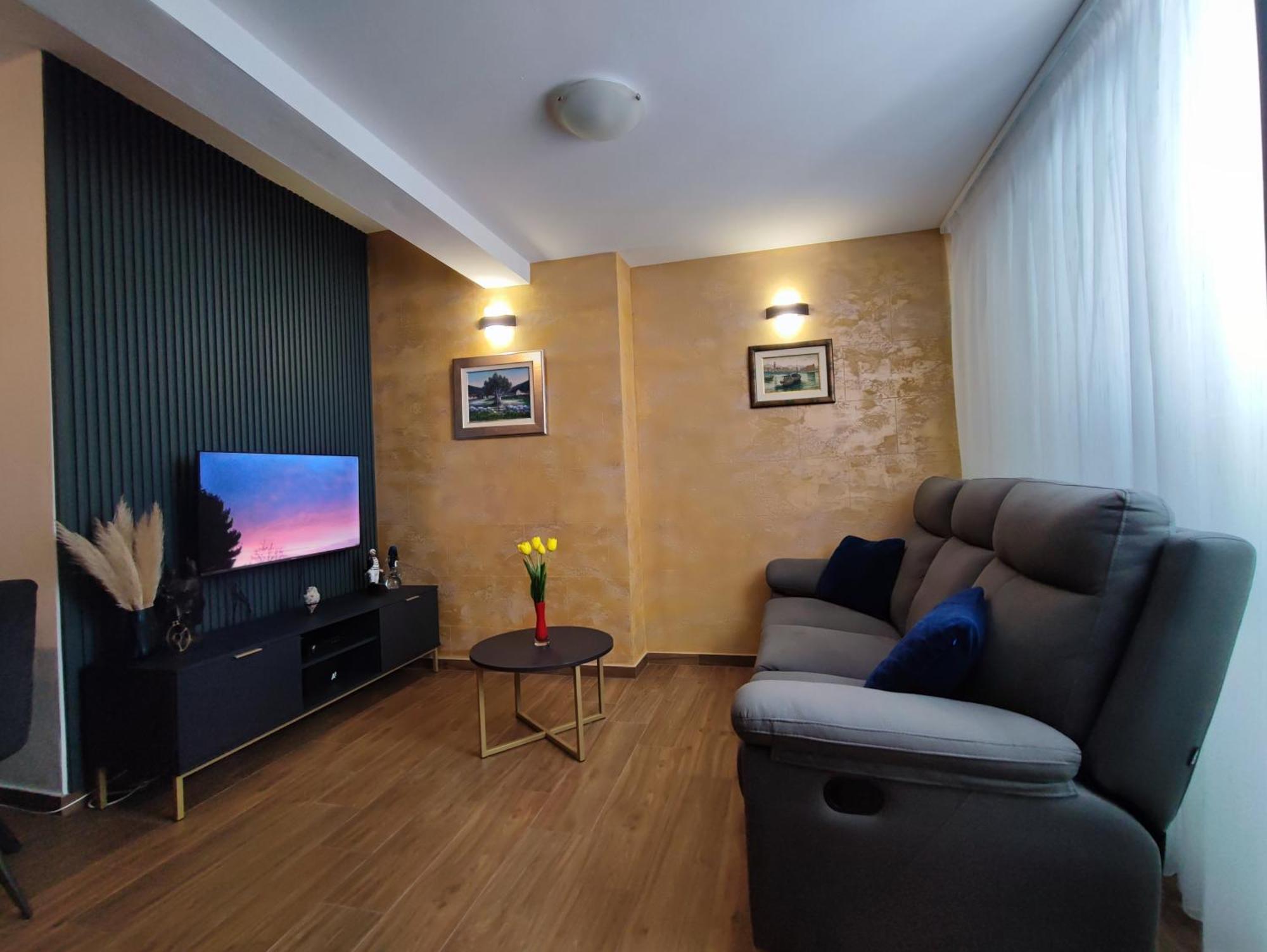 Apartment With Sea View Baška Voda Esterno foto